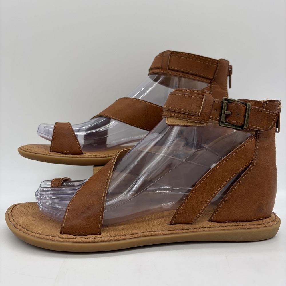 B.O.C. Womens 6 Sandals Brown Gladiator Toe Loop Ankle Strap Zip Back BOC